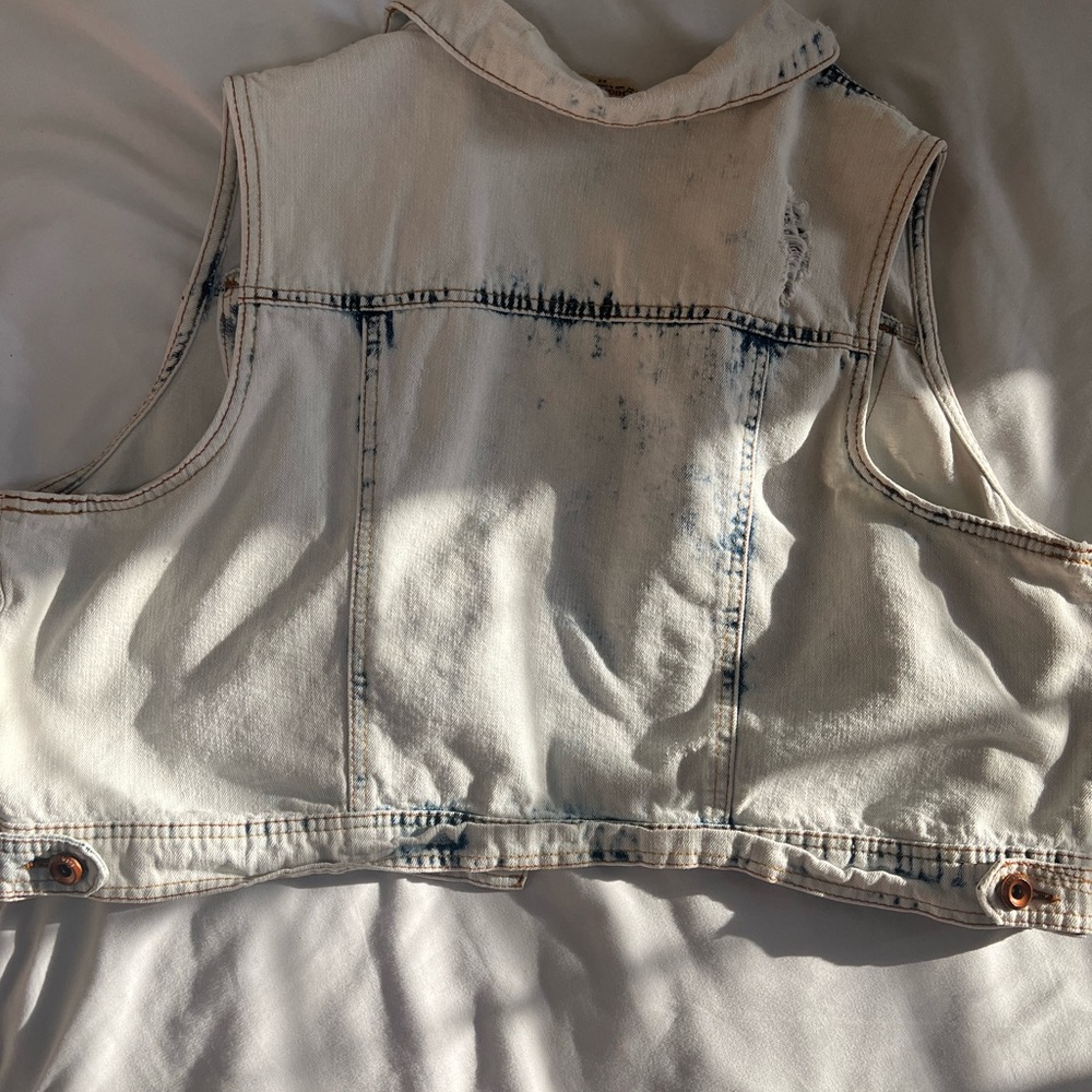 Jean Jacket - Picture 3 of 4
